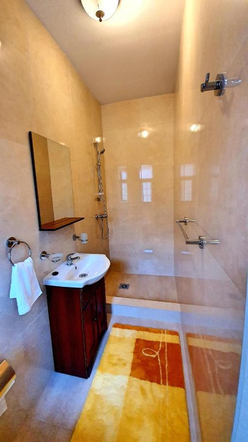 Zur Krone Aparthotel Widdershausen ภายนอก รูปภาพ