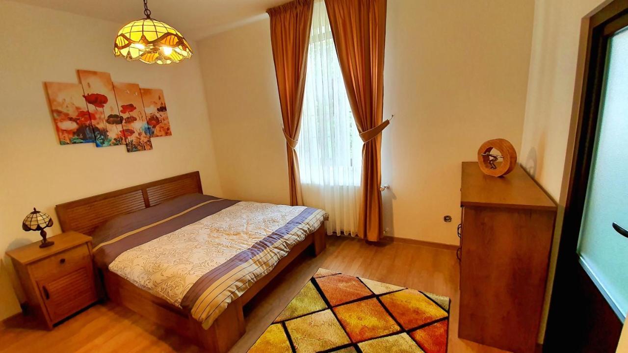Zur Krone Aparthotel Widdershausen ภายนอก รูปภาพ