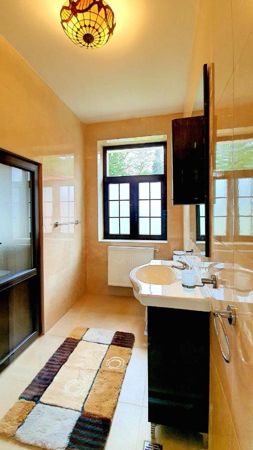 Zur Krone Aparthotel Widdershausen ภายนอก รูปภาพ