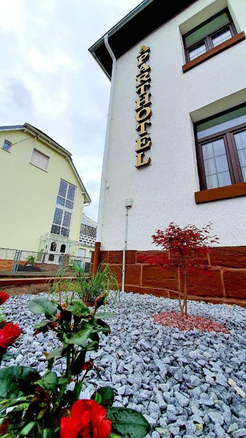 Zur Krone Aparthotel Widdershausen ภายนอก รูปภาพ